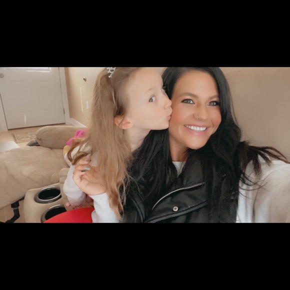 Meet your Posher, Darby - Picture 15 of 15